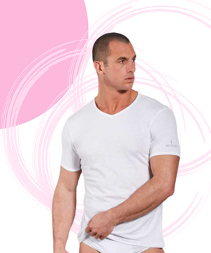 uomo in intimo